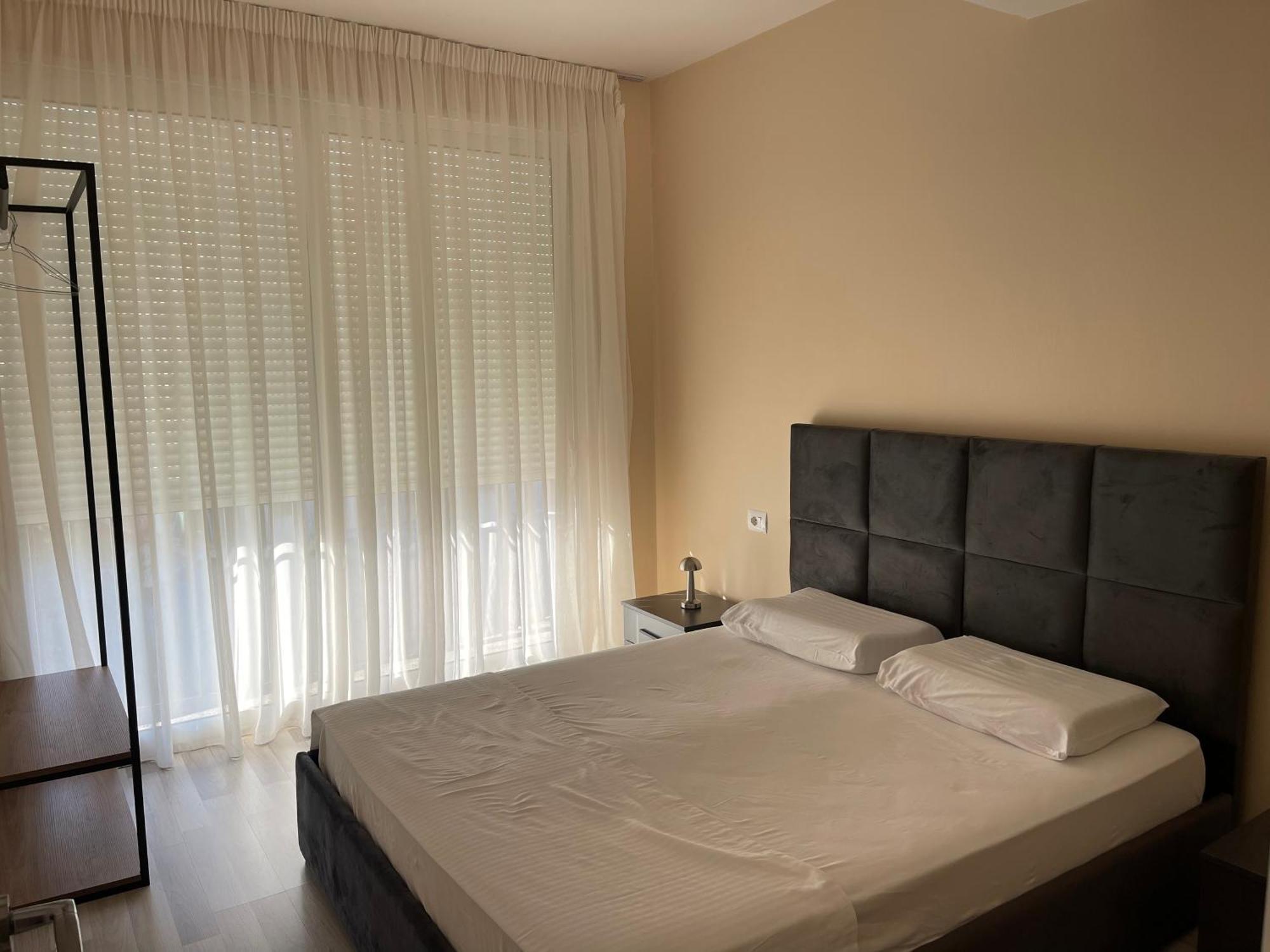 New Bazar - 2 Rooms Apartment Тирана Экстерьер фото